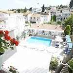 Ascot Bueyuekada Hotel Adalar