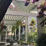 Hotel Ascot Bueyuekada Adalar