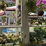 Hotel Ascot Bueyuekada Adalar