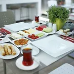 酒店 Ascot Bueyuekada 王子岛群