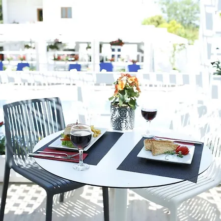 Ascot Bueyuekada Hotel Adalar