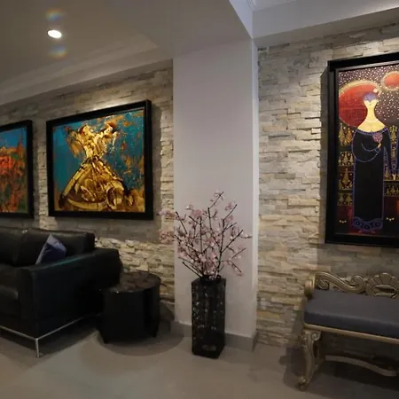 Hotel Ascot Bueyuekada