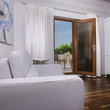 Hotel Ascot Bueyuekada Adalar