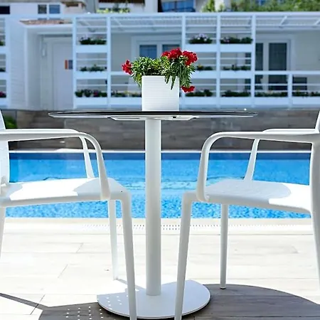 Hotell Ascot Bueyuekada 4*