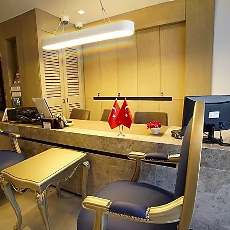 Ascot Bueyuekada Hotell Adalar