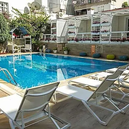 Ascot Bueyuekada 4* Adalar