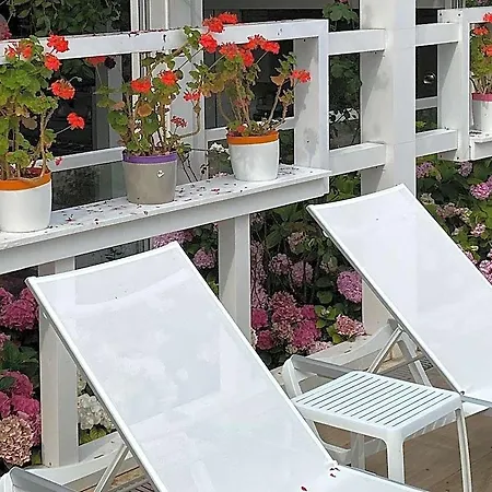 Ascot Bueyuekada Hotel