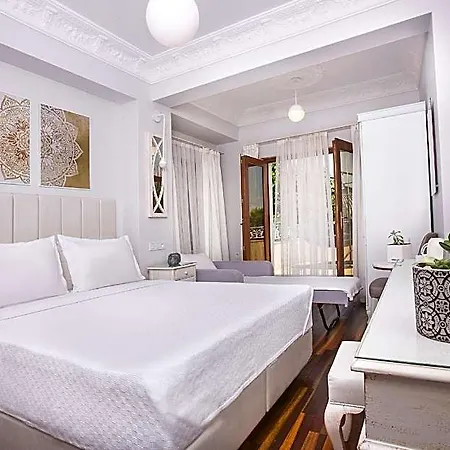 Hotell Ascot Bueyuekada Adalar