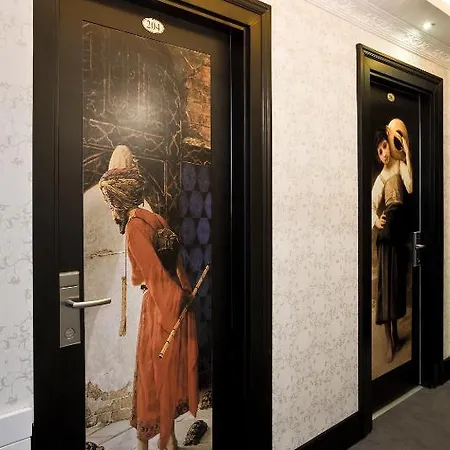 Ascot Bueyuekada Hotell 4*