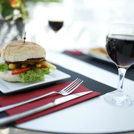 Ascot Bueyuekada 4* Adalar