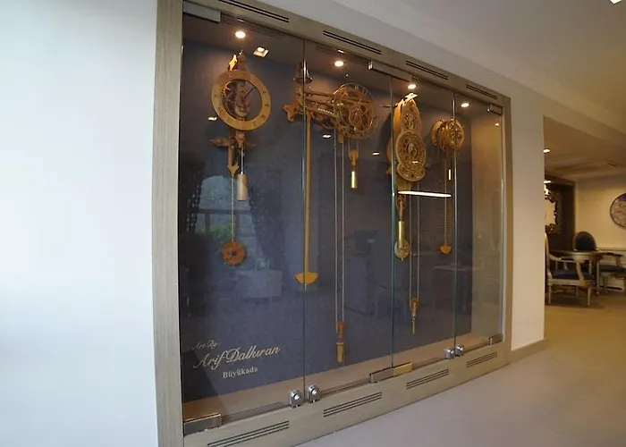 Szálloda Ascot Bueyuekada Adalar