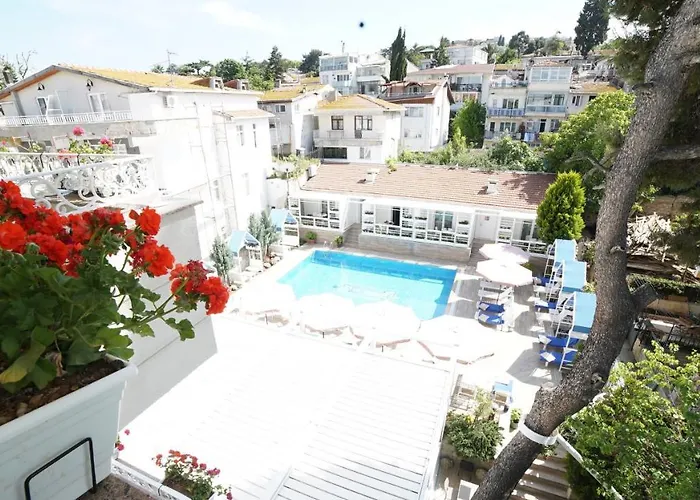 Ascot Bueyuekada Szálloda Adalar