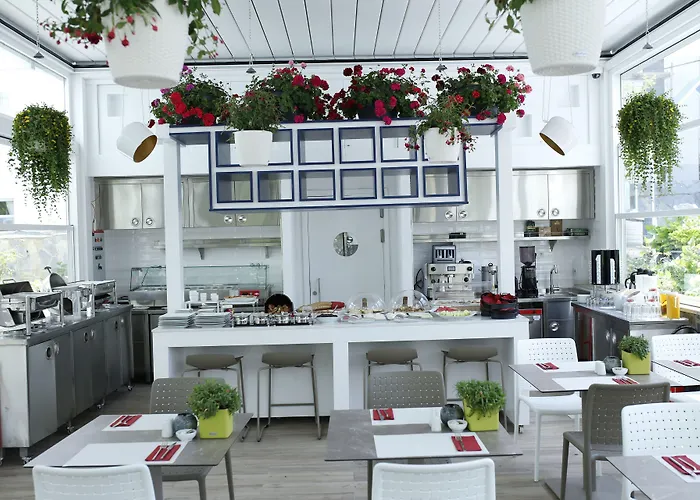 Szálloda Ascot Bueyuekada 4*