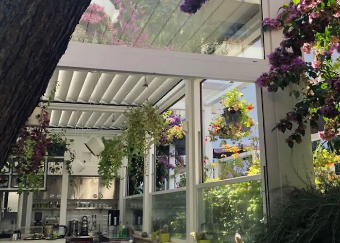 Szálloda Ascot Bueyuekada Adalar