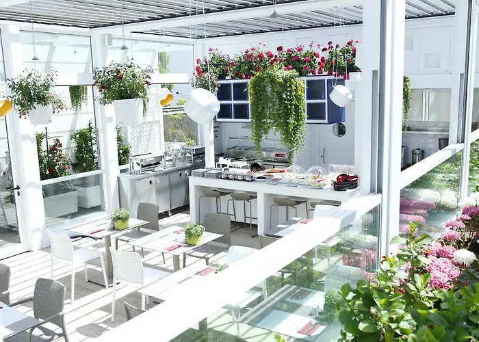 Szálloda Ascot Bueyuekada Adalar